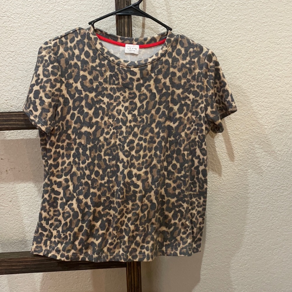 Heathered leopard t-shirt
